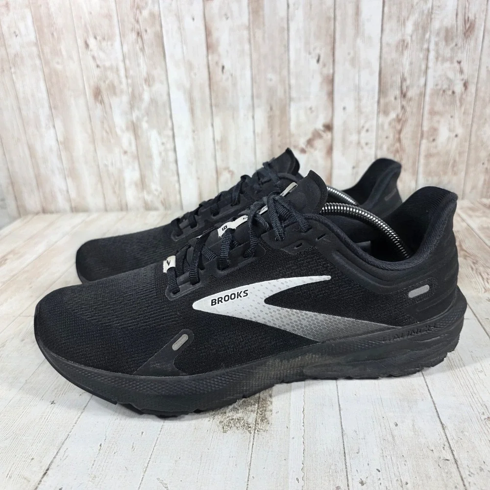 Brooks Launch 9 Mens Running Shoes Black White 1103861D048 Size 11.5 D